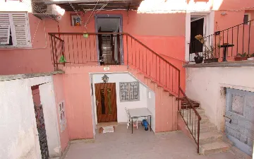 Sea View Apartment in Rovinj for 4 Guests