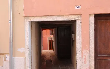 Sea View Apartment in Rovinj for 4 Guests