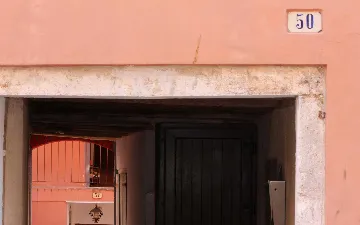 Sea View Apartment in Rovinj for 4 Guests