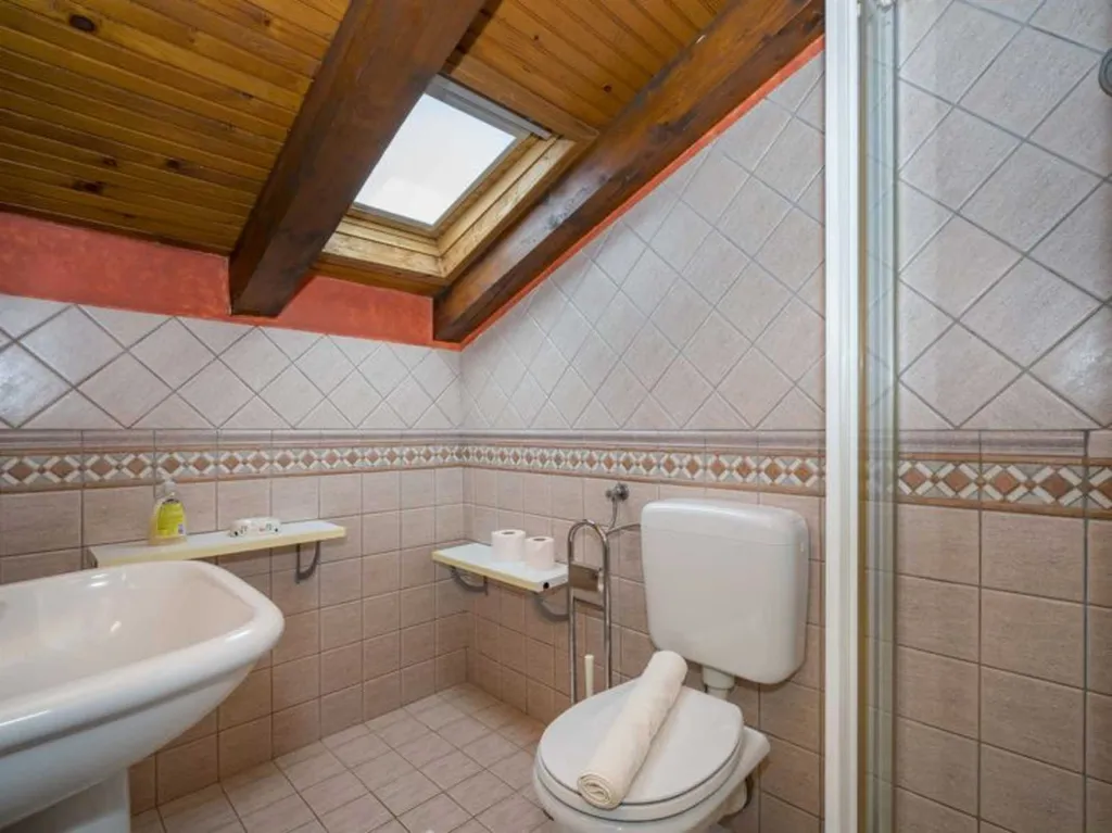 Two-Bedroom Apartment in Rovinj for 5 Guests