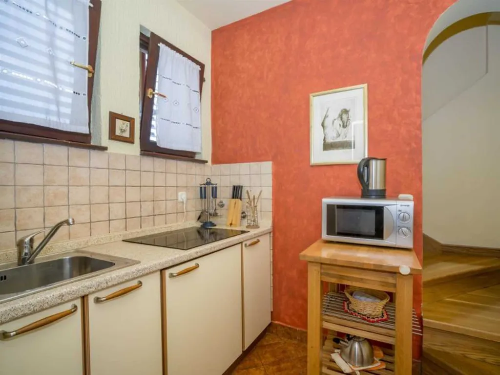 Two-Bedroom Apartment in Rovinj for 5 Guests