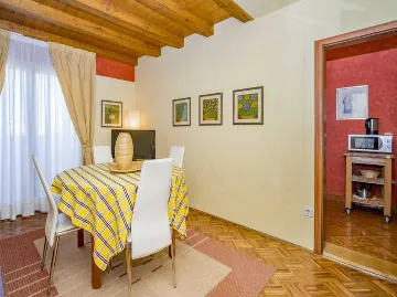Two-Bedroom Apartment in Rovinj for 5 Guests