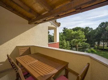 Rovinj Apartment for 5 Guests with Pool