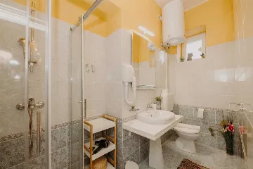 Sea View Double Room with Private Bathroom in Rovinj