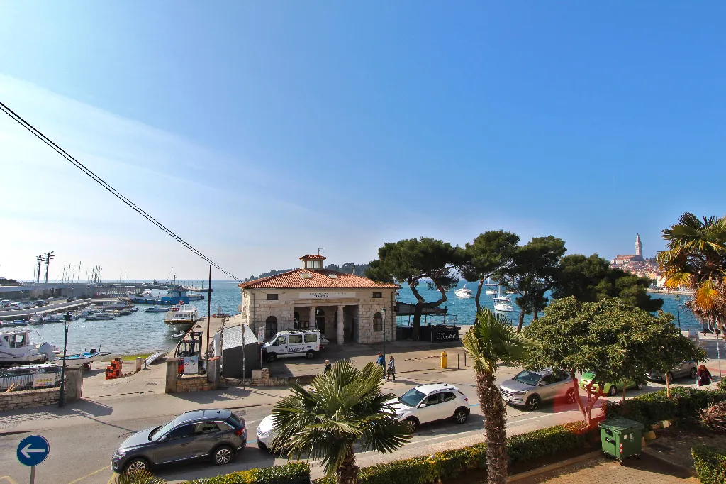 Sea View Double Room with Private Bathroom in Rovinj