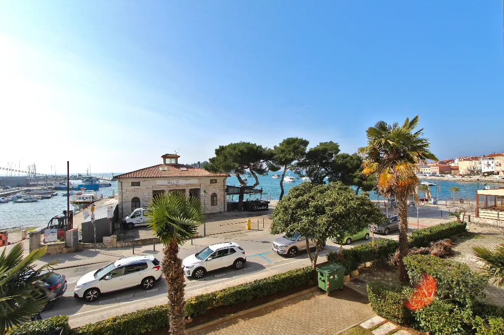 Sea View Room in Rovinj for 2 Guests