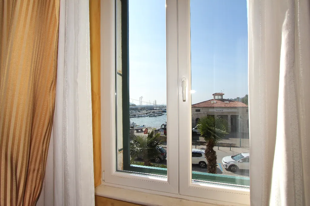 Sea View Room in Rovinj for 2 Guests