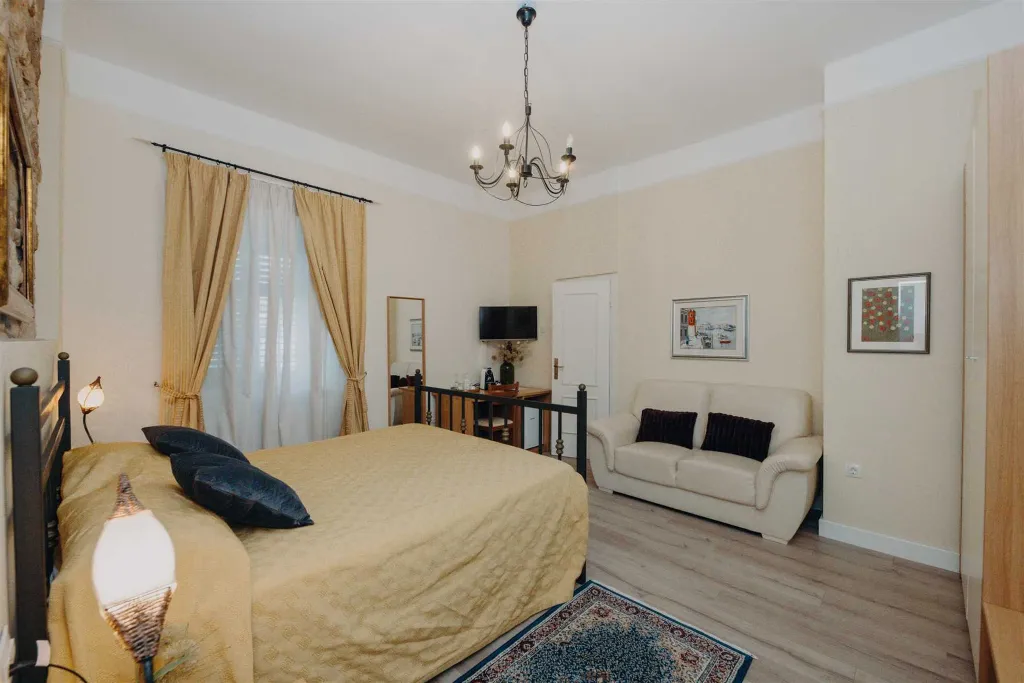 Double Room in Rovinj for 2 Guests