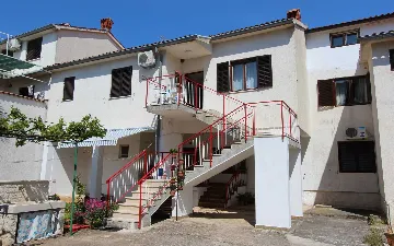 Apartment for 4 with Private Parking in Rovinj