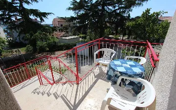 Apartment for 4 with Private Parking in Rovinj