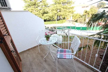 Apartment for 4 with Private Parking in Rovinj