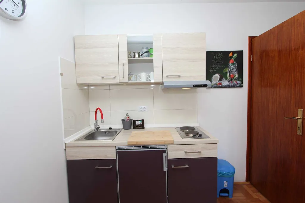 Apartment for 4 with Private Parking in Rovinj