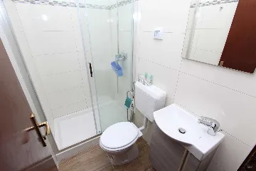 Apartment for 4 with Private Parking in Rovinj