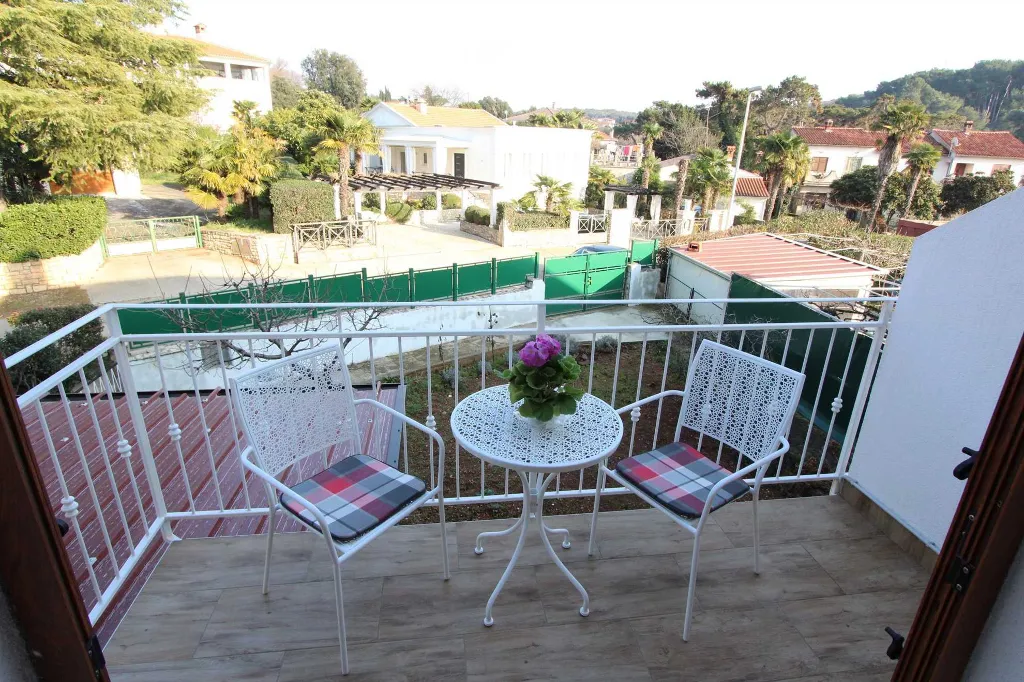 Rovinj Apartment for 2 with Parking