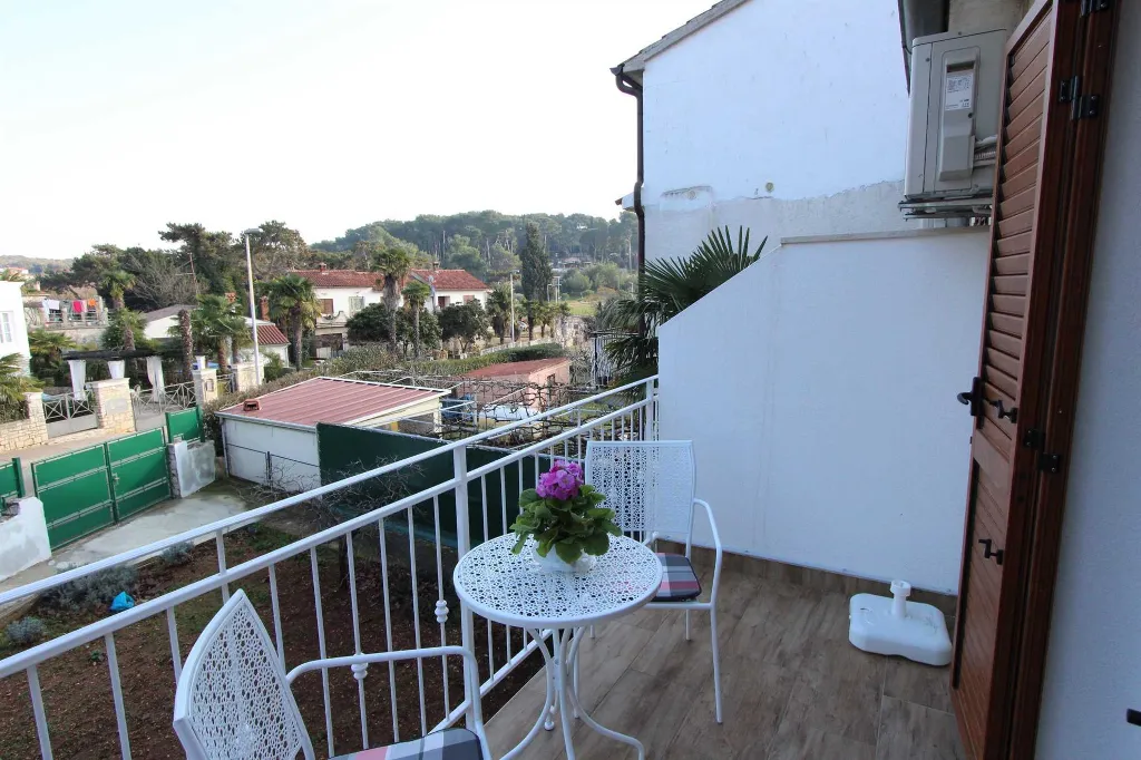 Rovinj Apartment for 2 with Parking