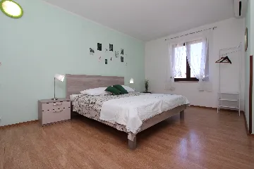 Rovinj Apartment for 2 Guests with Parking