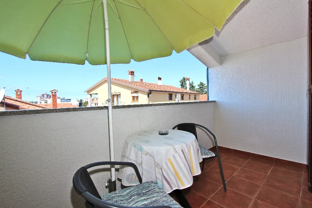 Rovinj Apartment for 2 Guests with Parking