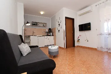 Two-Bedroom Apartment with Parking in Rovinj