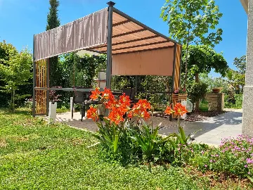 Apartment with Garden in Rovinj for 4 Guests