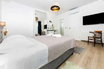 Room with Private Bathroom in Rovinj