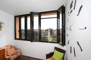 Apartment for 2 Guests in Rovinj with Enclosed Balcony