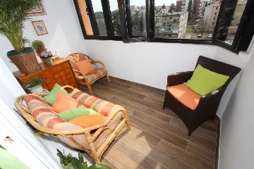 Apartment for 2 Guests in Rovinj with Enclosed Balcony