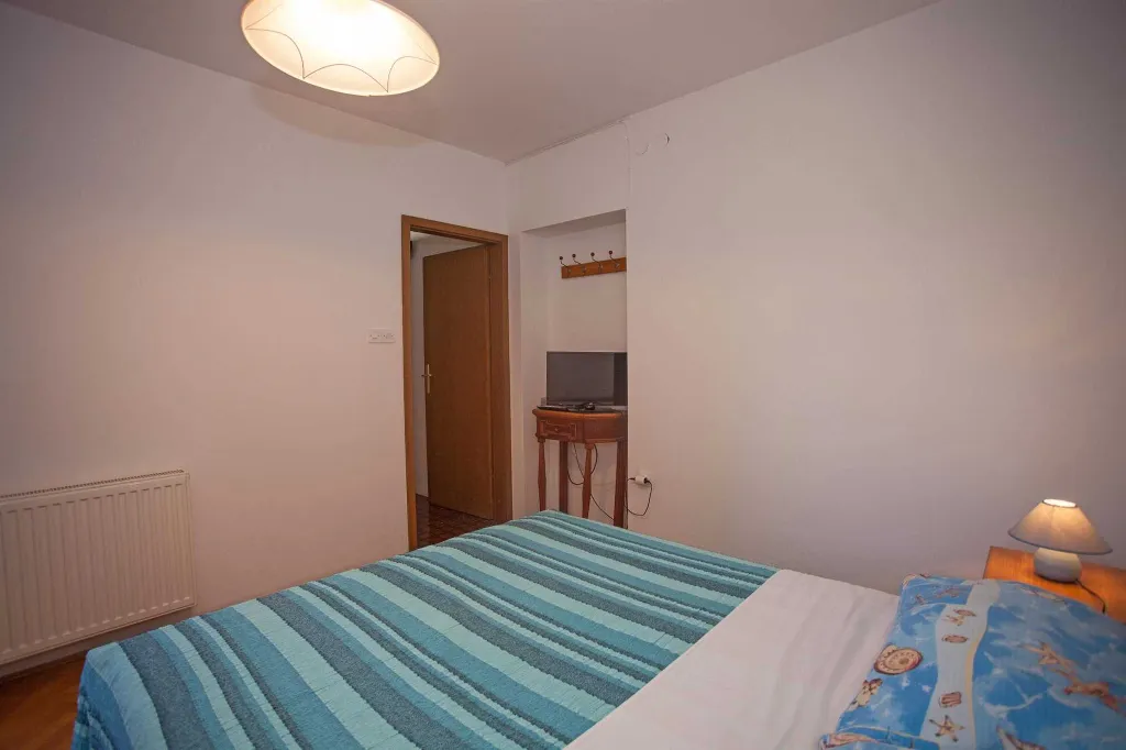 Double Room with Private Bathroom in Banjole