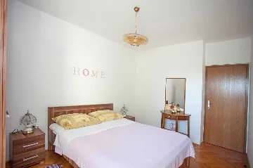 Apartment for 5 Guests in Banjole