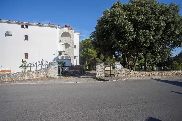 Banjole Apartment for 3 Guests