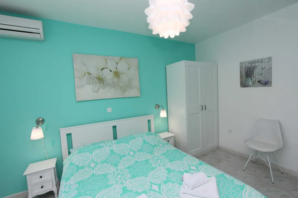 Rovinj Room for 2 with Balcony and Parking