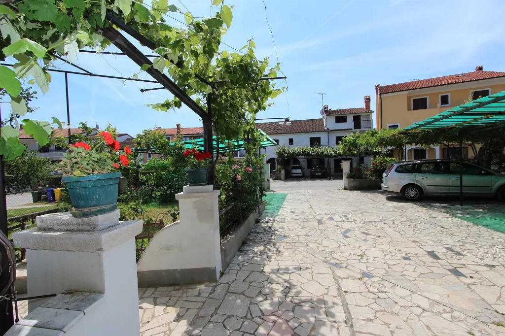 One-Bedroom Apartment with Balcony in Rovinj