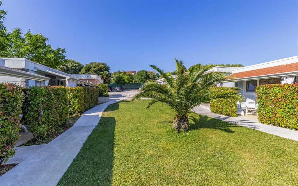 Tranquil Family Mobile Home Retreat, Banjole