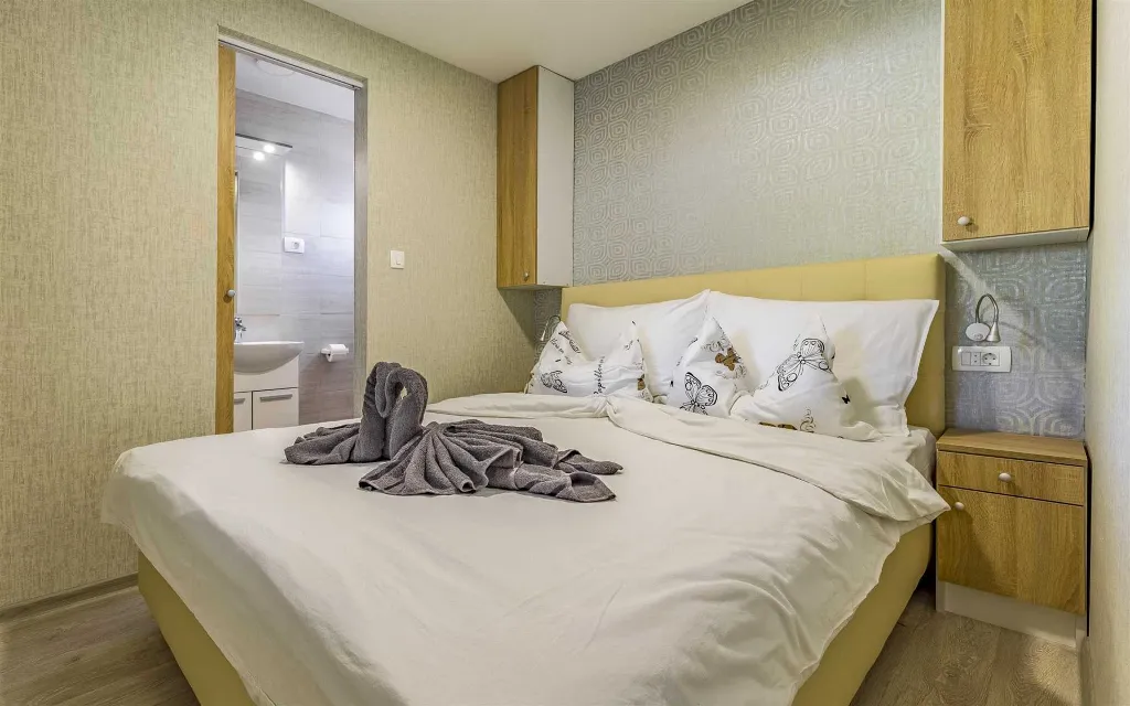 Tranquil Family Mobile Home Retreat, Banjole