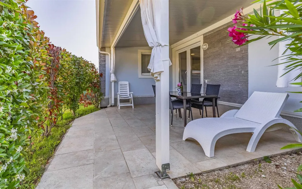 Tranquil Family Mobile Home Retreat, Banjole