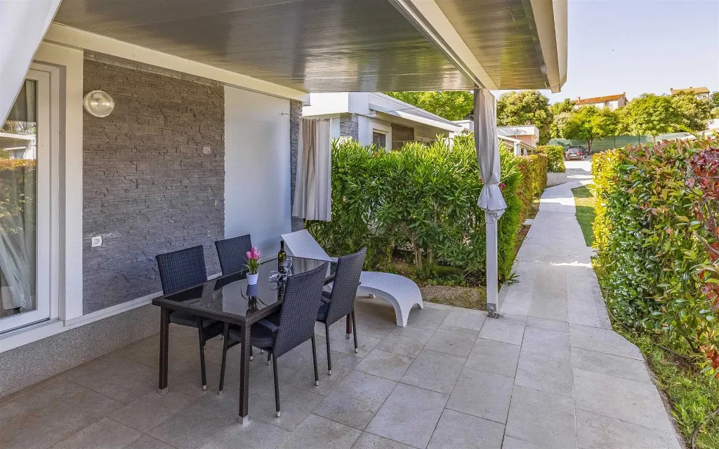 Tranquil Family Mobile Home Retreat, Banjole