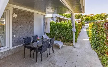 Tranquil Family Mobile Home Retreat, Banjole