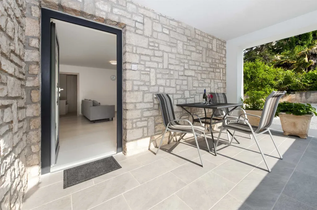 One-Bedroom Apartment with Terrace in Rovinj