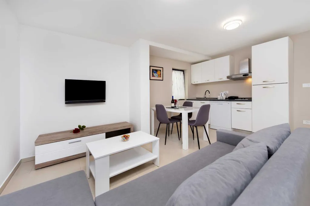 One-Bedroom Apartment with Terrace in Rovinj