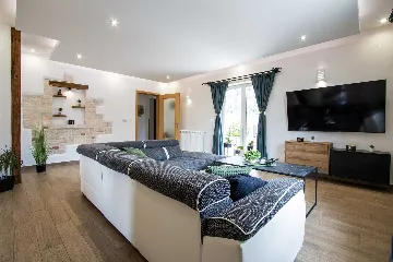 Apartment for 5 Guests in Rovinjsko Selo