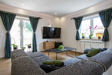Apartment for 5 Guests in Rovinjsko Selo