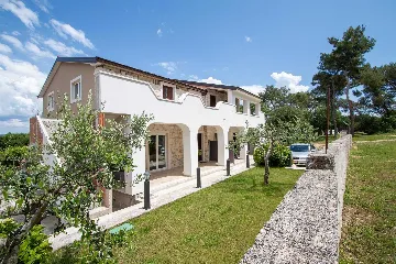 Apartment for 5 Guests in Rovinjsko Selo