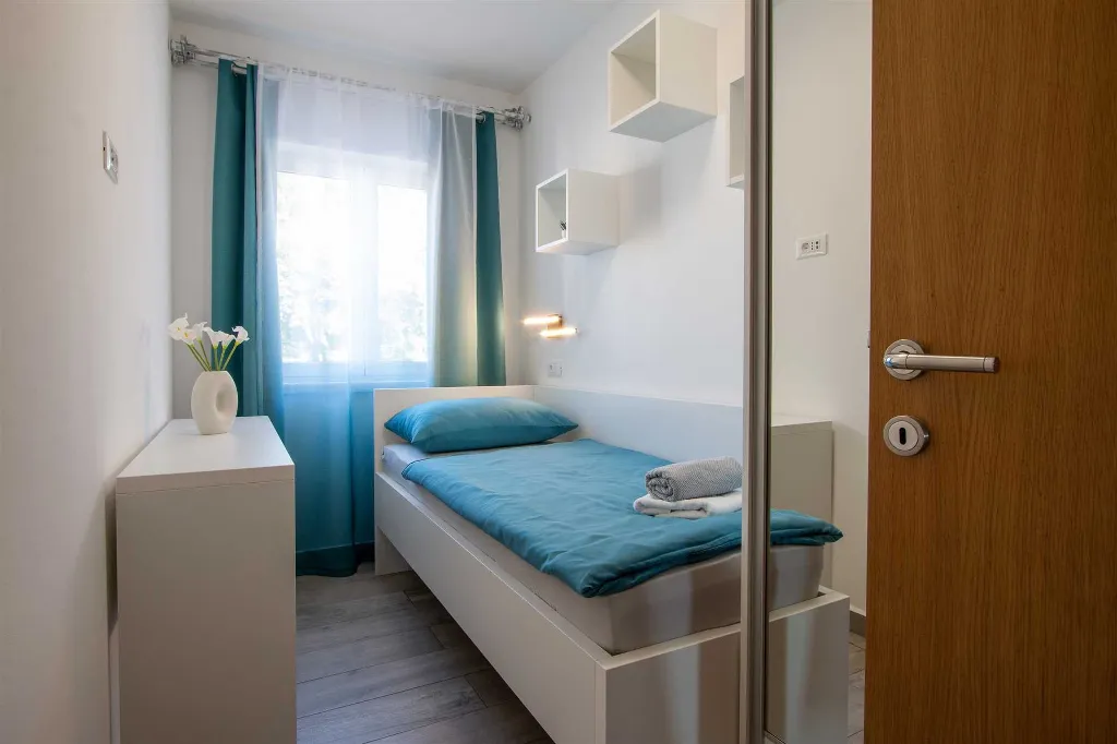Apartment for 5 Guests in Rovinjsko Selo