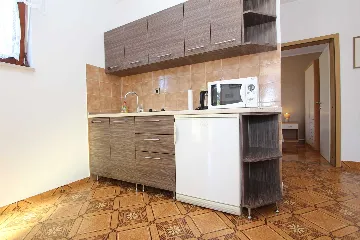 Rovinj Apartment for 4 with Balcony and Parking