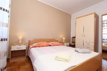 Rovinj Apartment for 4 with Balcony and Parking