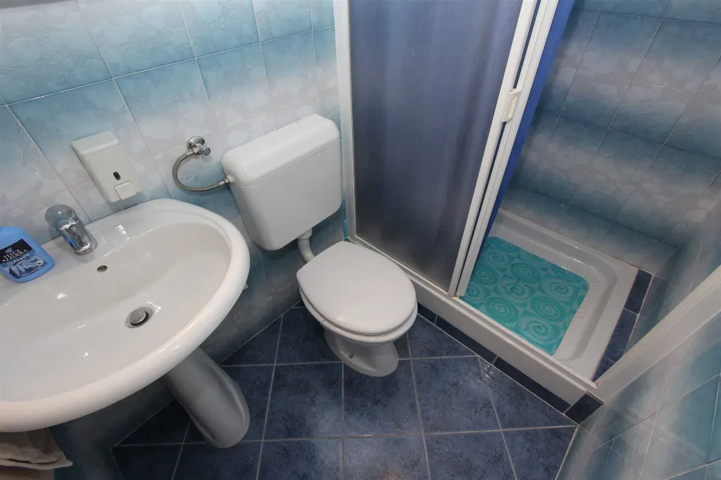 Rovinj Apartment for 4 with Balcony and Parking