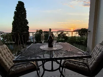 Sea View Room in Rovinj for 2 Guests