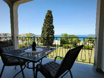 Sea View Room in Rovinj for 2 Guests