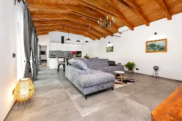 Rovinj Holiday House with Jacuzzi for 4