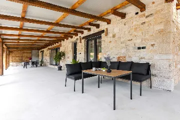 Rovinj Holiday House with Jacuzzi for 4