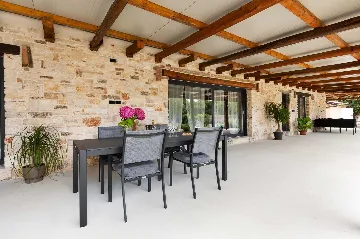 Rovinj Holiday House with Jacuzzi for 4